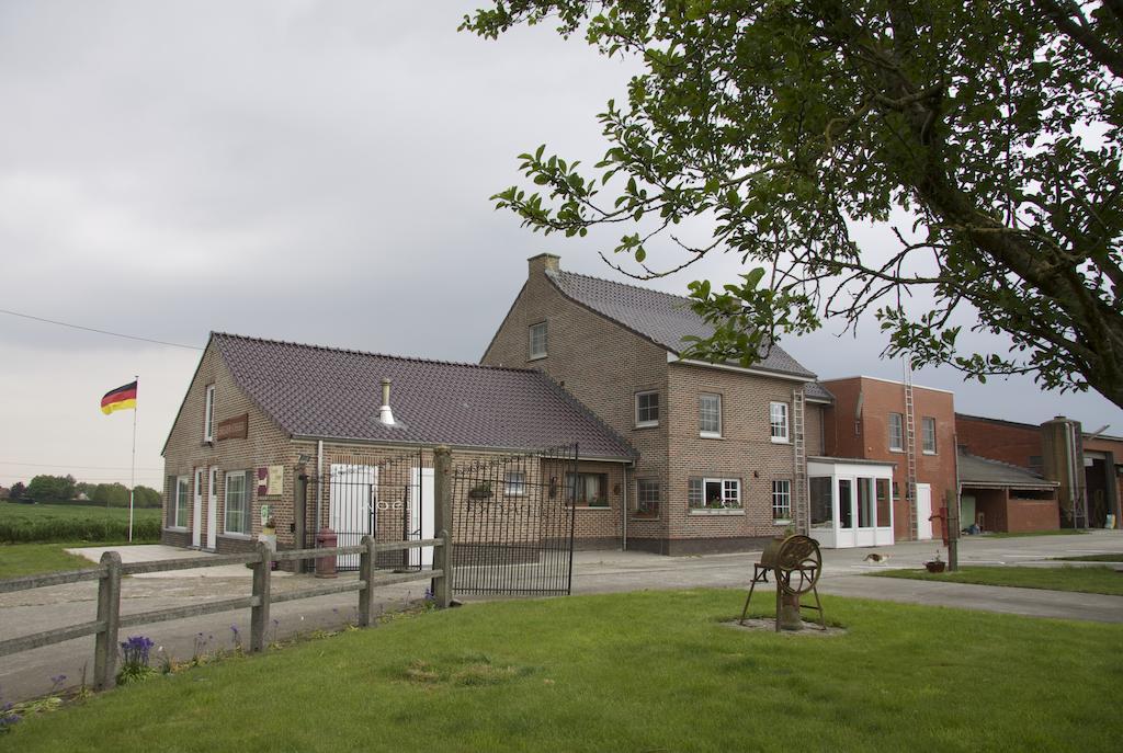 Breeden Steeger Hoeve Lichtervelde Luaran gambar